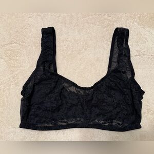 VS Elegant Black Lace Bralette